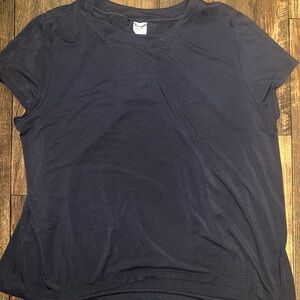 Athleta tee